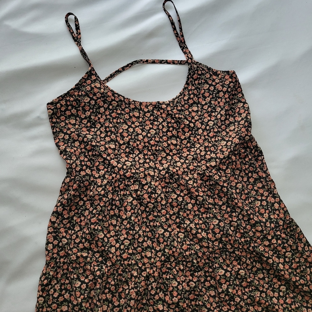 Floral Dress - Black and Pink - Picture 7 of 8